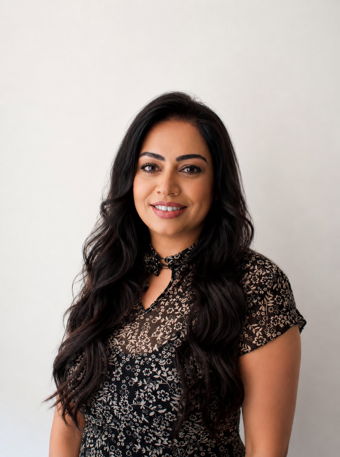 Vaneet Cahill Headshot